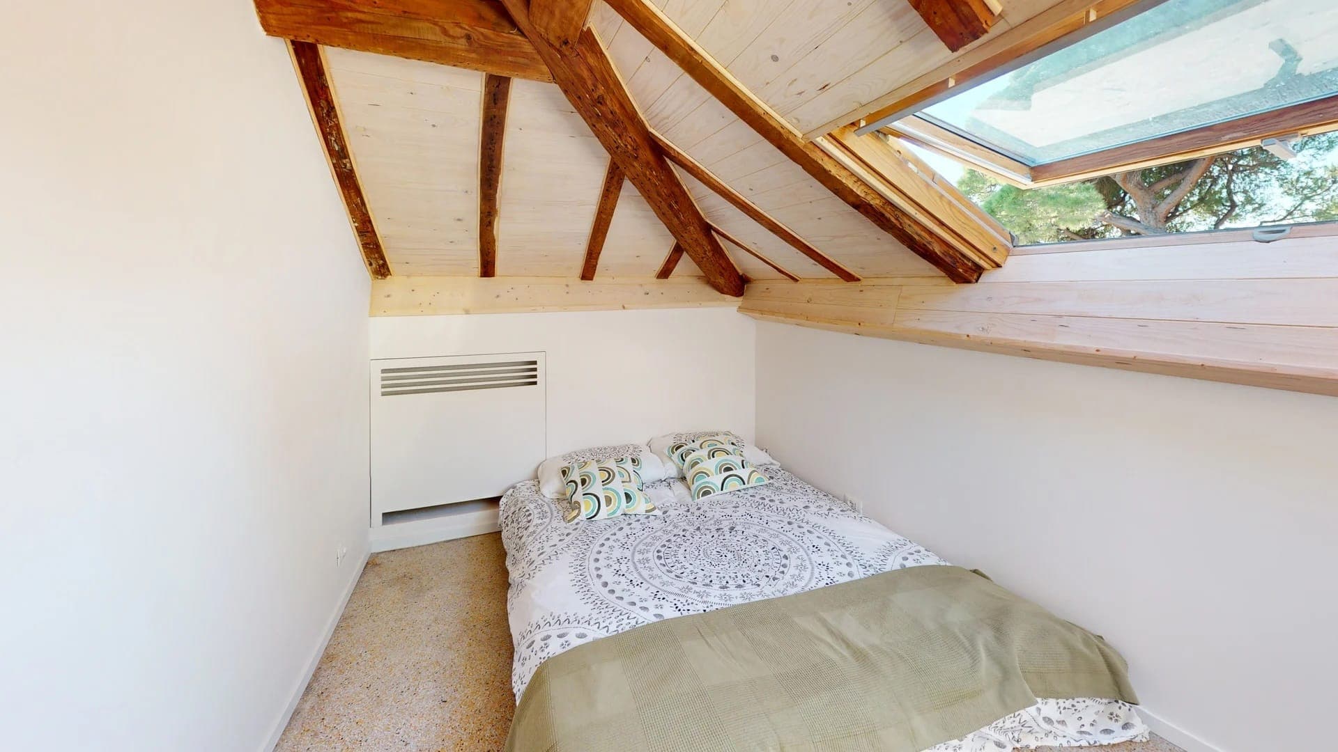 Bedroom 2 — photo 1