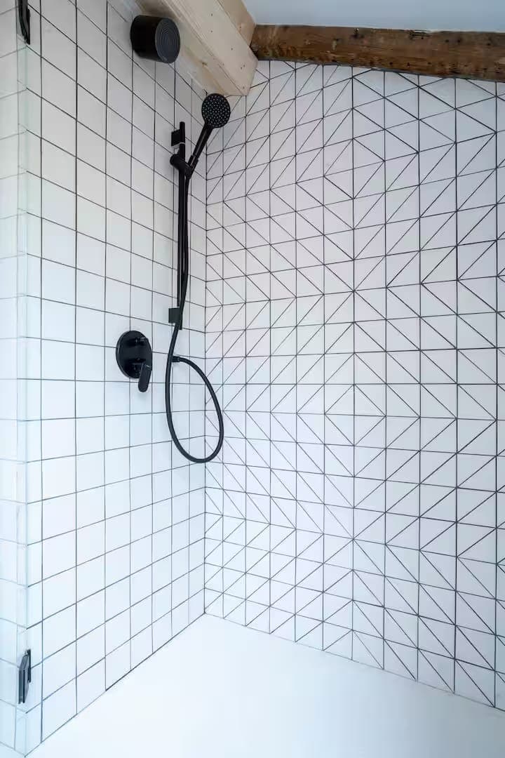 Full Bath — photo 2