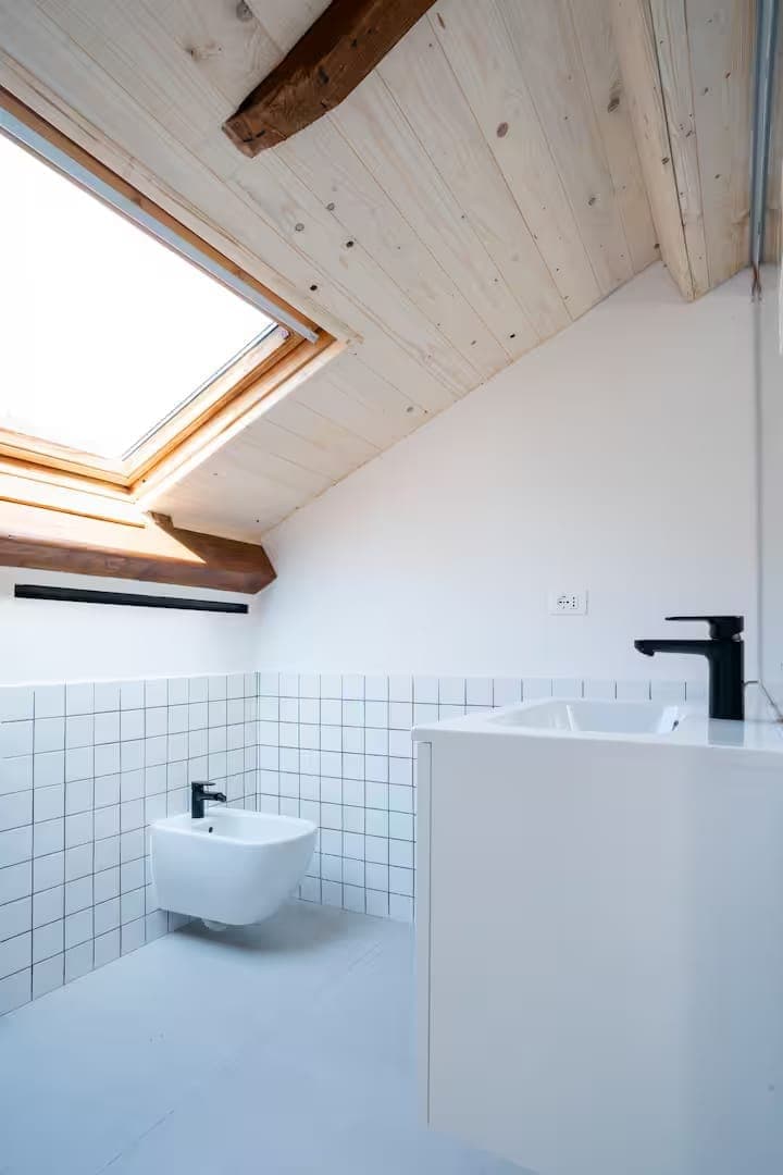 Full Bath — photo 4